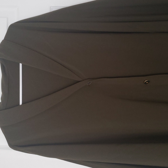 Oversized Olive Green Poncho - Picture 2 of 4